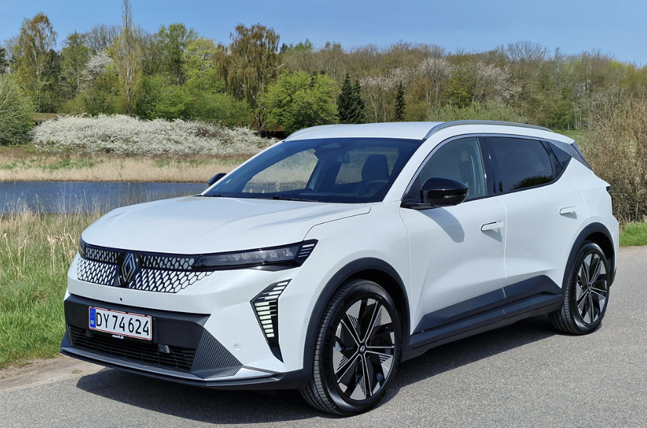 Renault NY Scenic E-Tech